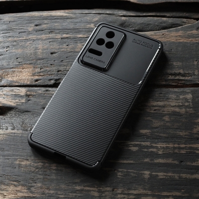 Xiaomi Poco F4 - AUTOFOCUS Carbon Fiber Soft Case