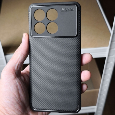 Xiaomi Poco X6 Pro - AUTOFOCUS Carbon Fiber Soft Case