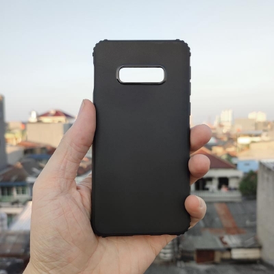 Samsung Galaxy S10e - Simple Matte TPU Soft Case with Corner Pad